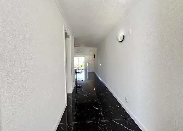 Stylish 3 By Homing Apartment *